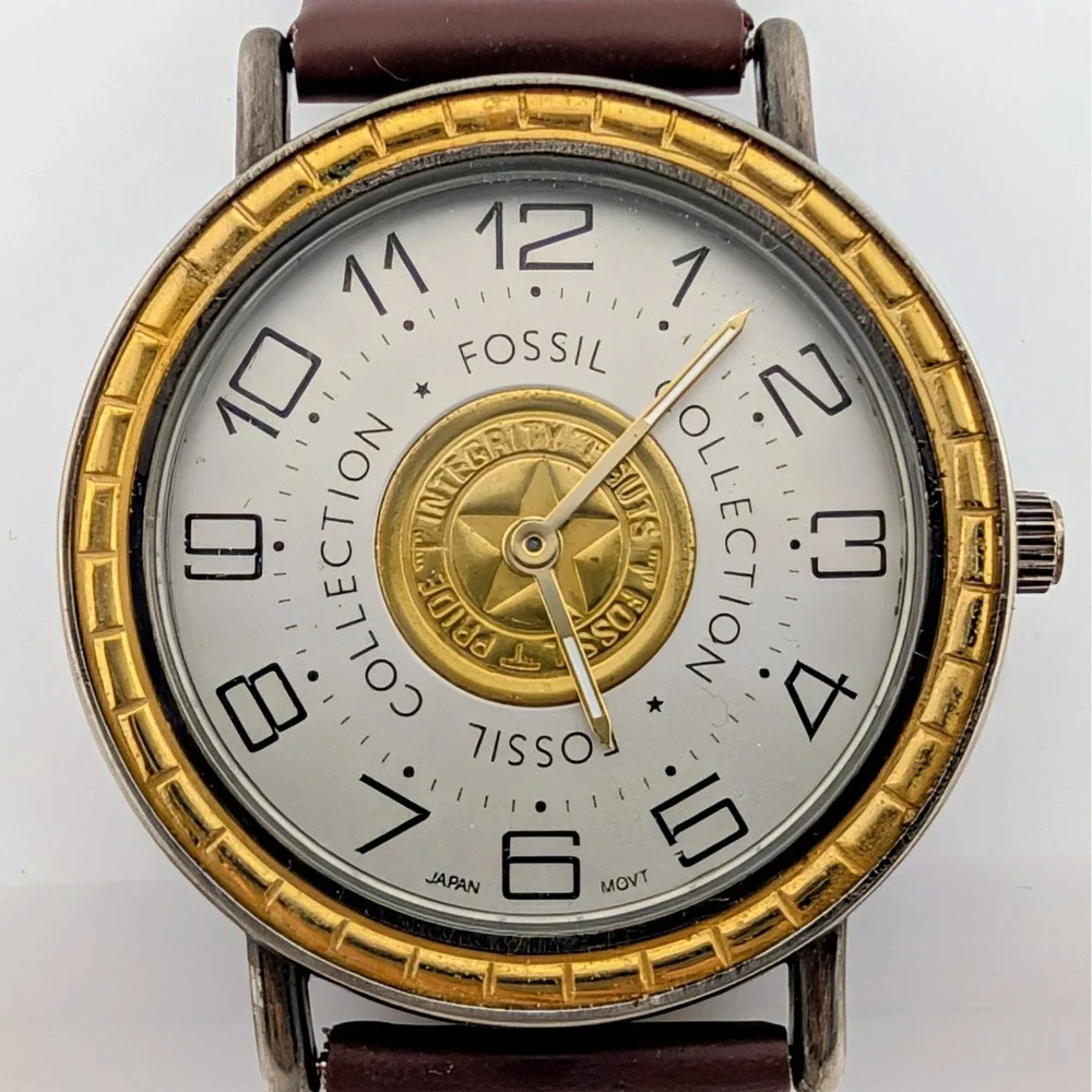 1980s Vintage Fossil Collection Quartz Watch Gold Medallion Dial Leather 36mm